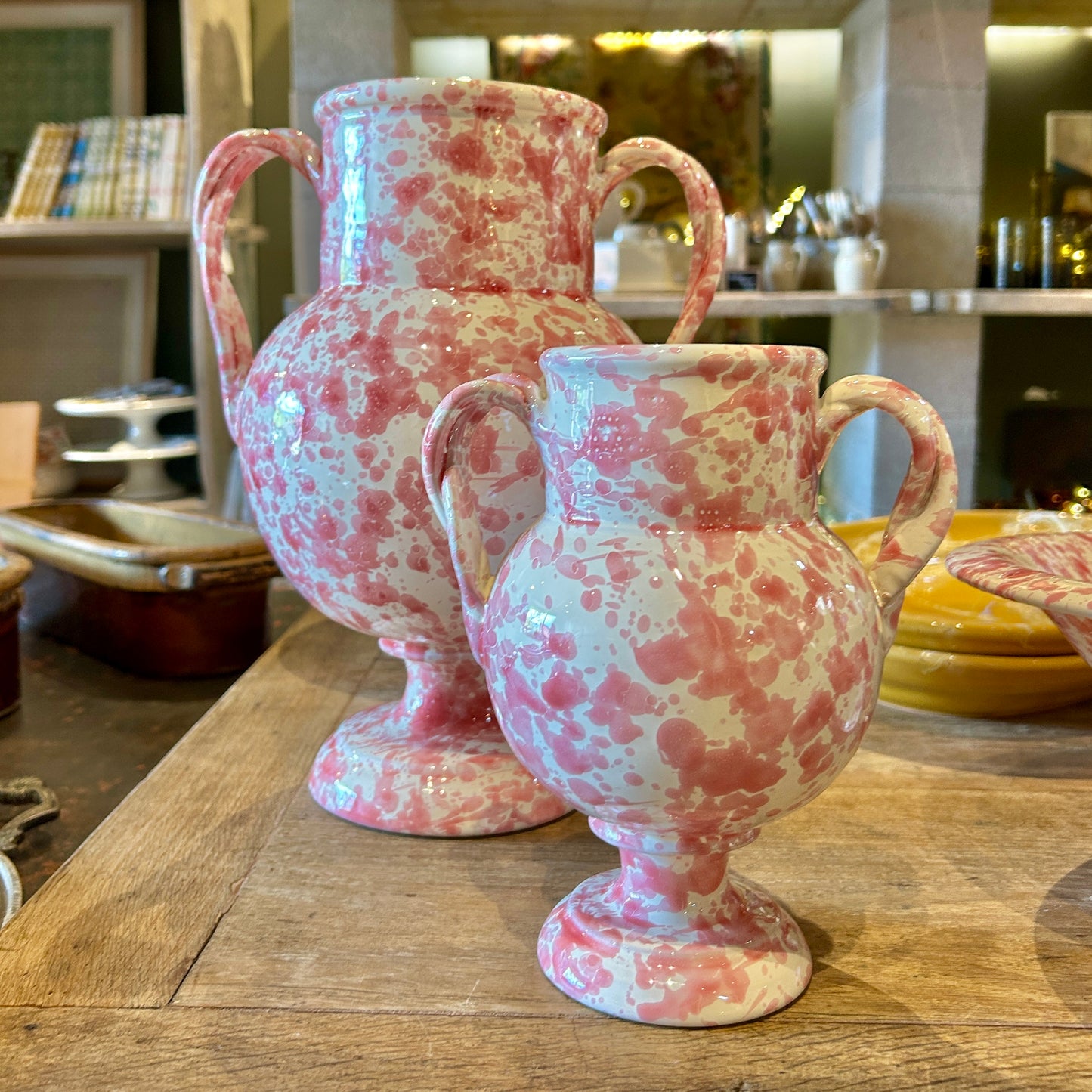 The Giardino Footed Vase in Splatter Pink