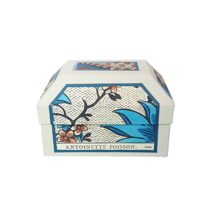Antoinette Poisson Small Wedding Box No.72A “Torrent”
