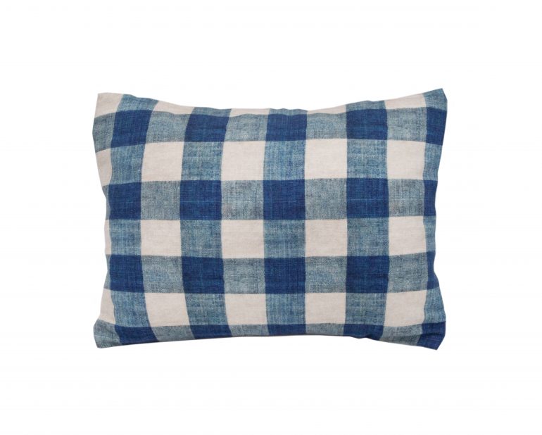 Antoinette Poisson Small Linen Pillow No.84 "Carreaux Indigo”